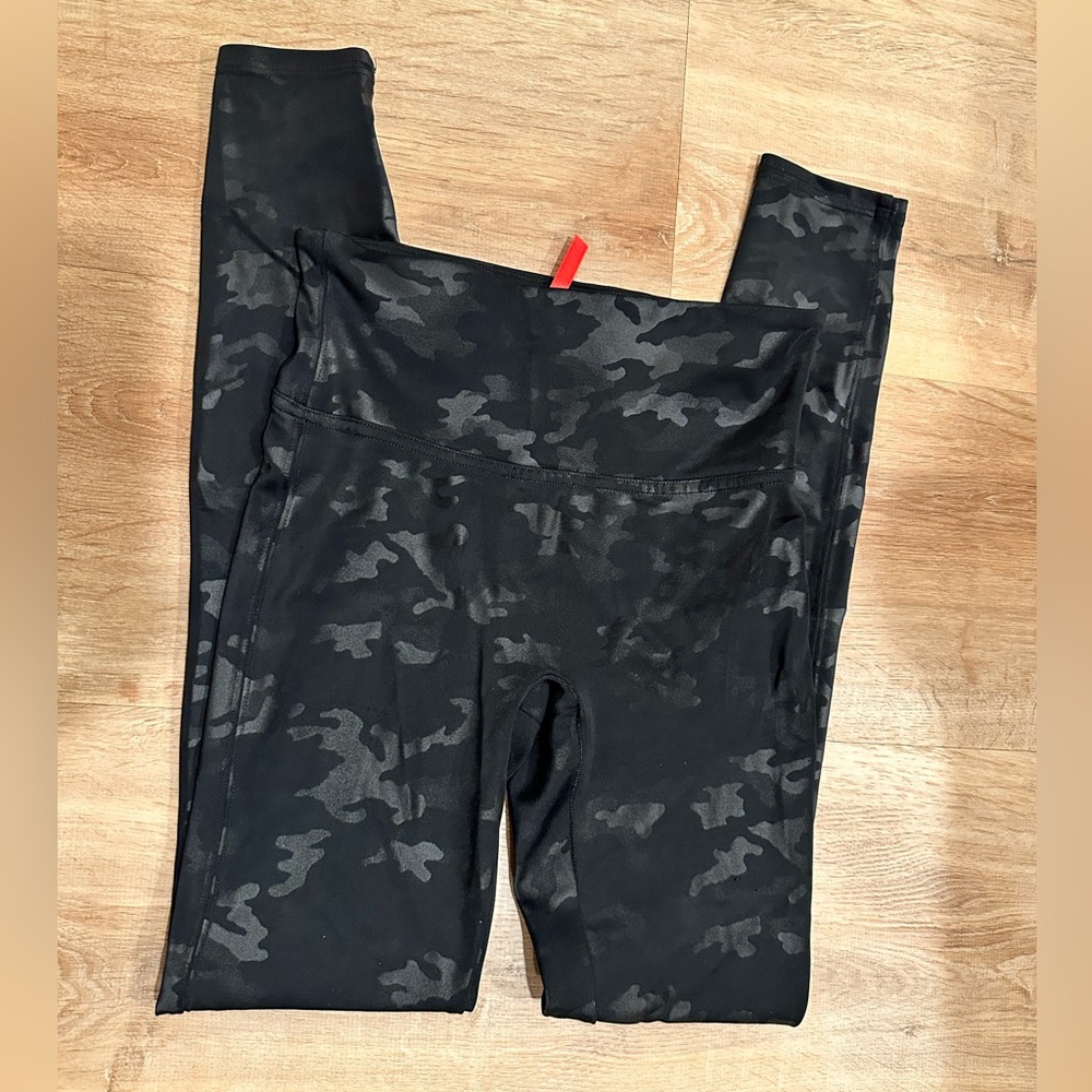Black Leggings with Stretchy Fit and Full Length